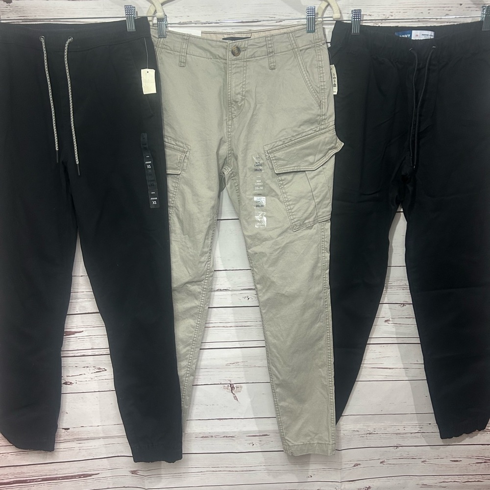 Men's junior Black and Tan Cargo and Joggers Pants sizes 28/30 & XS